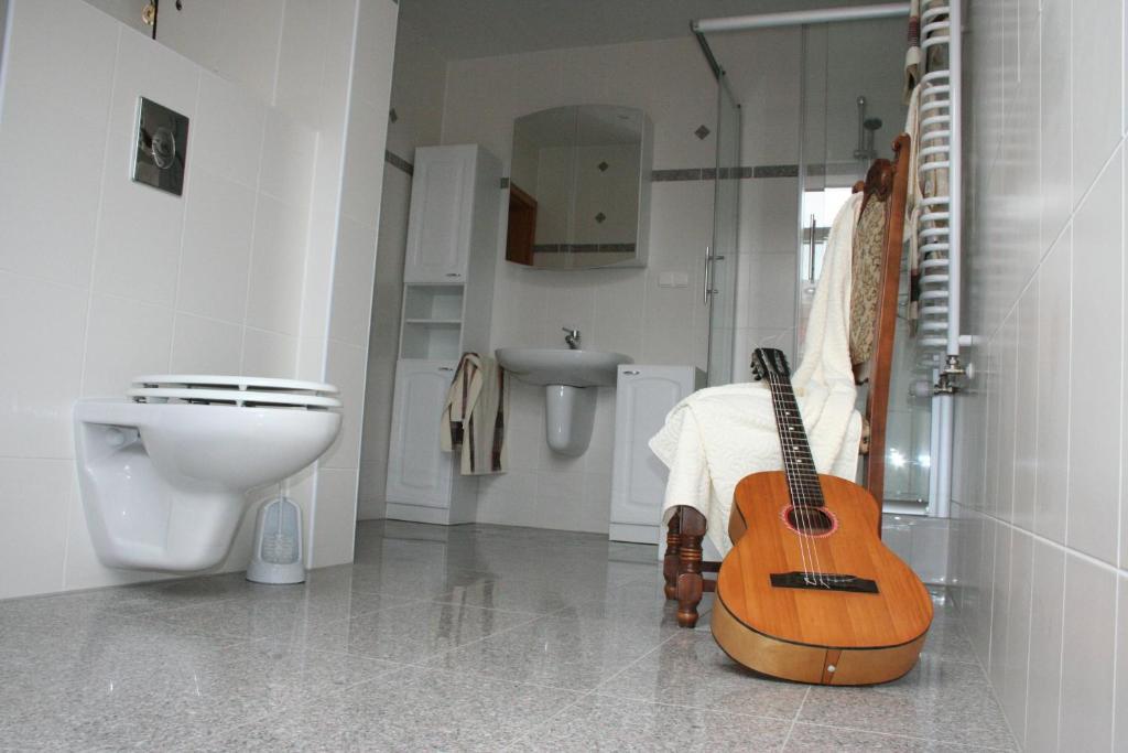 Pensjonacik Graven Apartment Ниджица Стая снимка